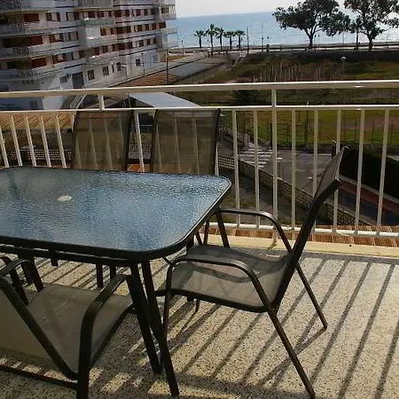 Apartamentos Estoril III - IV - V 公寓 贝尼卡西姆