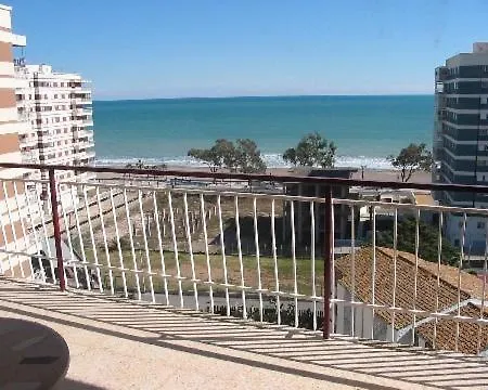 Apartamentos Estoril III - IV - V 贝尼卡西姆